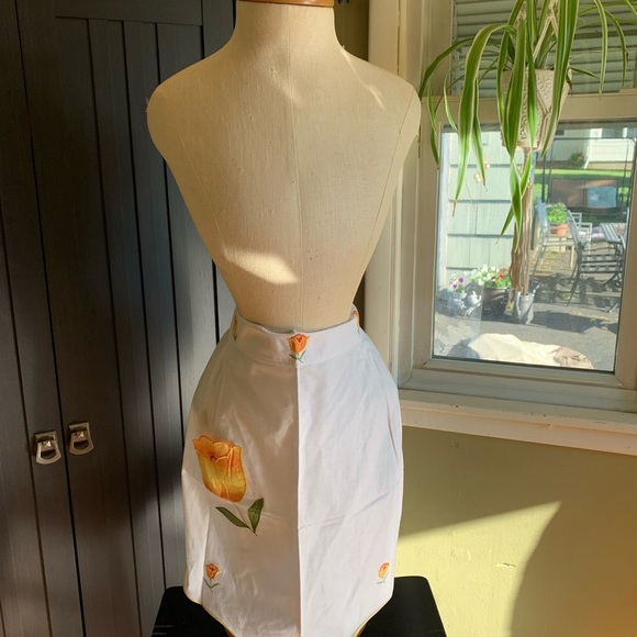 Set of Two Handmade Vintage Mid-Century Cooking Aprons Set - Picture 4 of 16